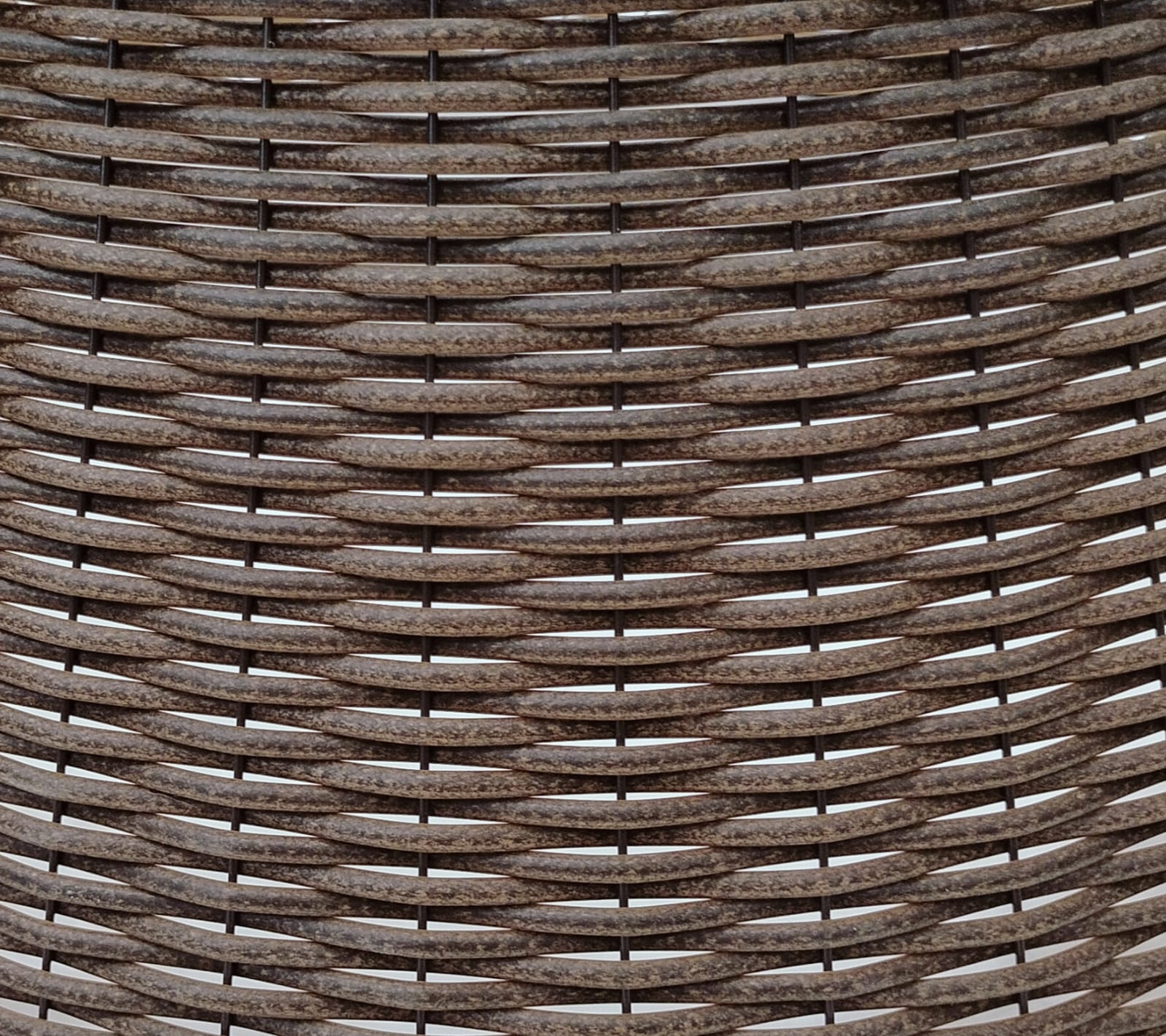 картинка Премиум Лесной Орех плетёная корзина-юбка для ёлки из искусственного ротанга